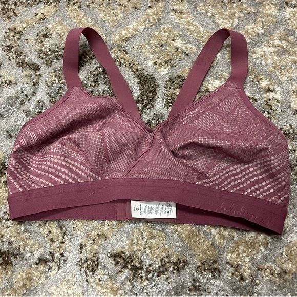 lululemon athletica Other - Awake To Lace Bra - 32DD